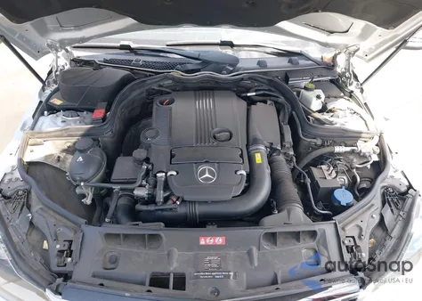 2014 Mercedes-Benz C 250 Sport z USA, uszkodzony, nr VIN WDDGF4HB3EG251447